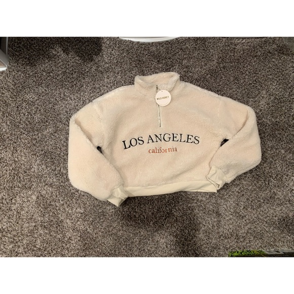 LA Sherpa Pullover ✨ - Picture 7 of 8